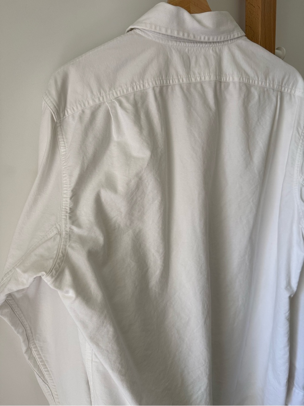 Ralph Lauren White Long-Sleeve Button-Down Shirt with Chest Pocket - Picture 6 of 8